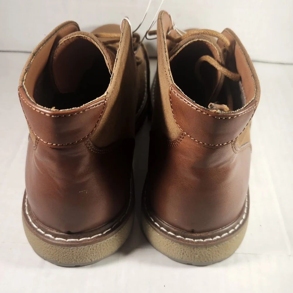 NWOT Men's Vance Co. Suede & Leather Chukka Boot